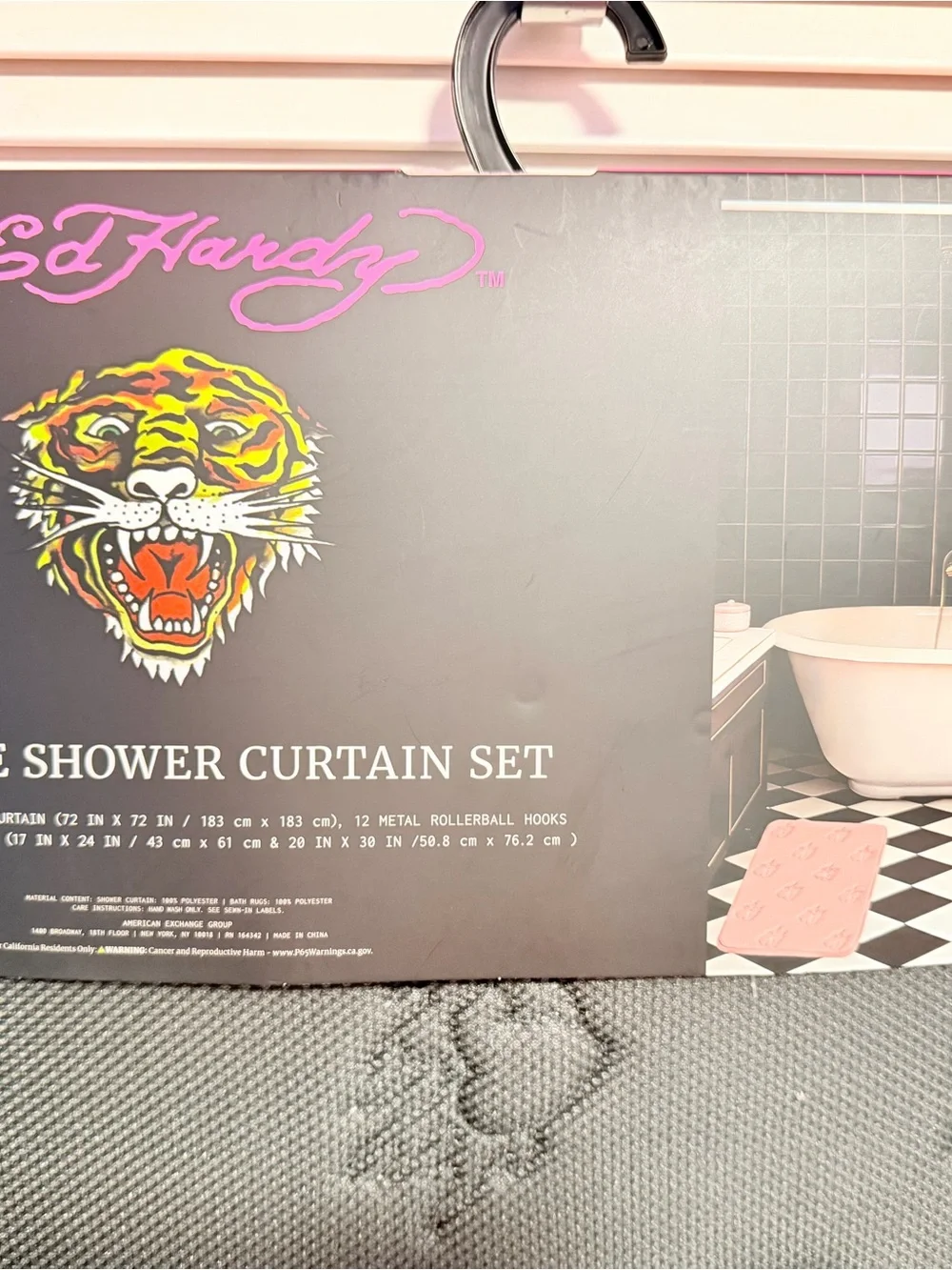 🐯Ed Hardy Pink 15-Piece Shower Curtain Set with Heart Tattoo 💖